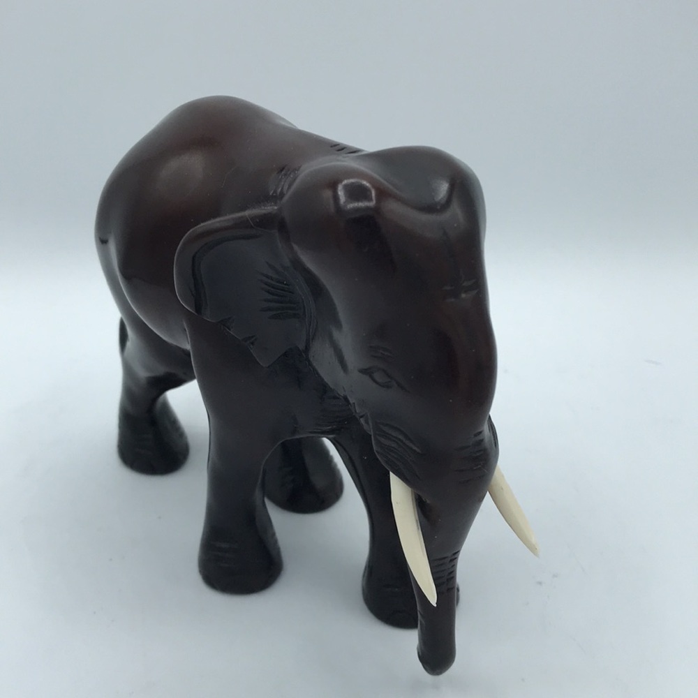 Elephant figurine - Picture 2 of 6